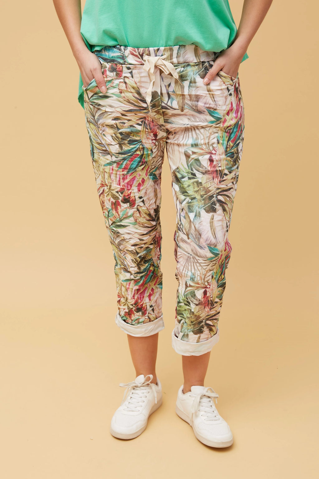 JANJA TROPICAL PRINT JOGGERS