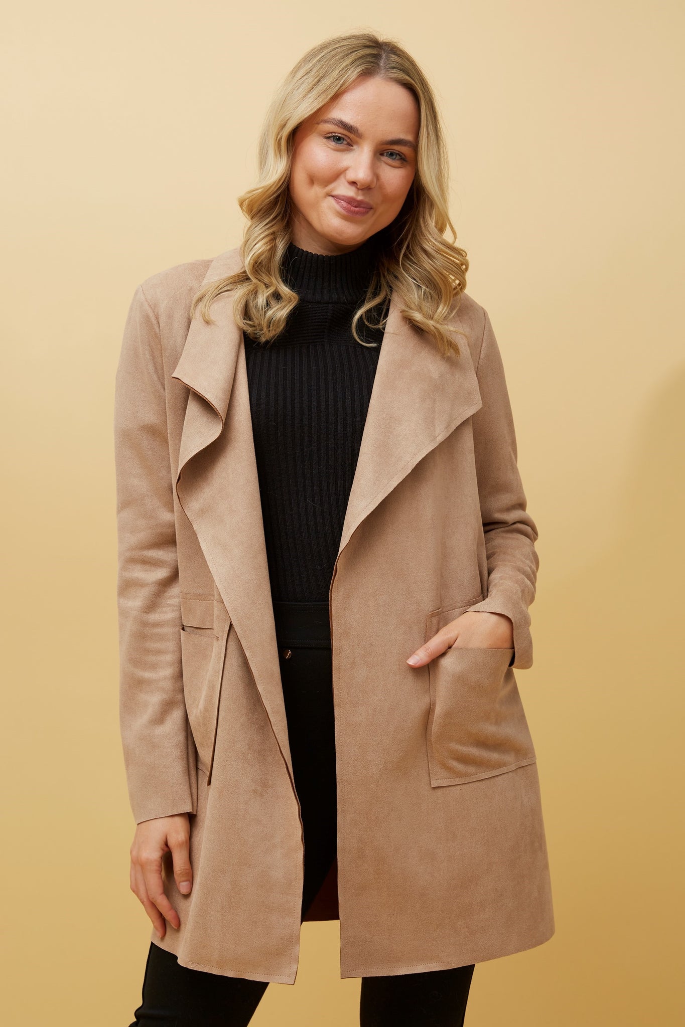 LONG SLEEVES FAUX SUED COAT