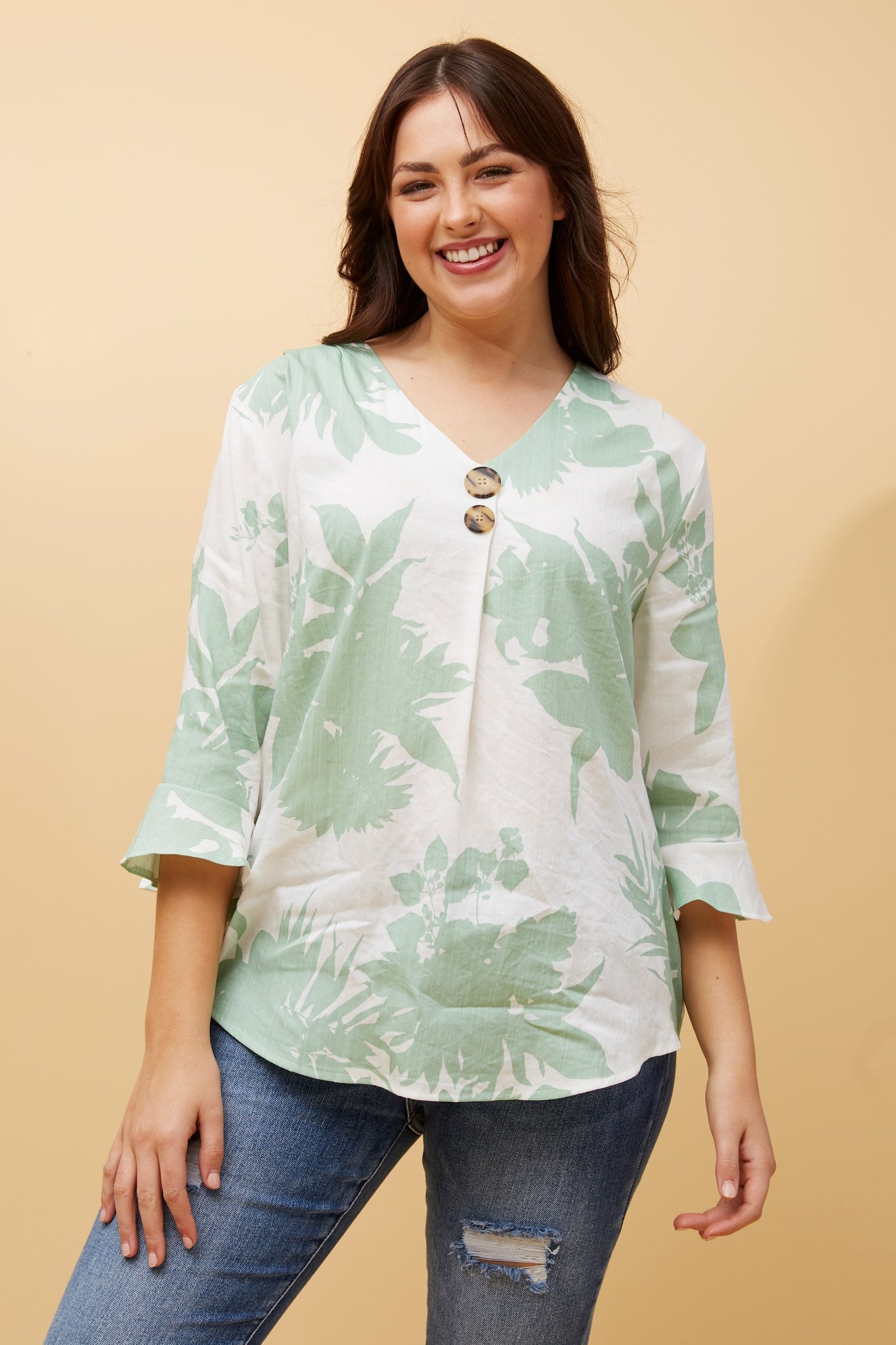 RUE LEAF PRINT BUTTON DETAIL TOP