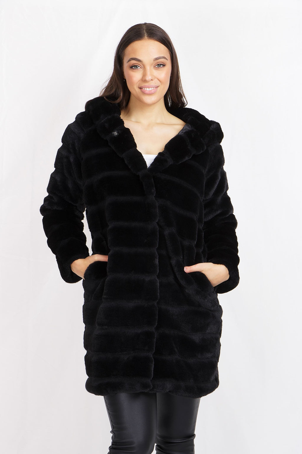 FAUX FUR COAT