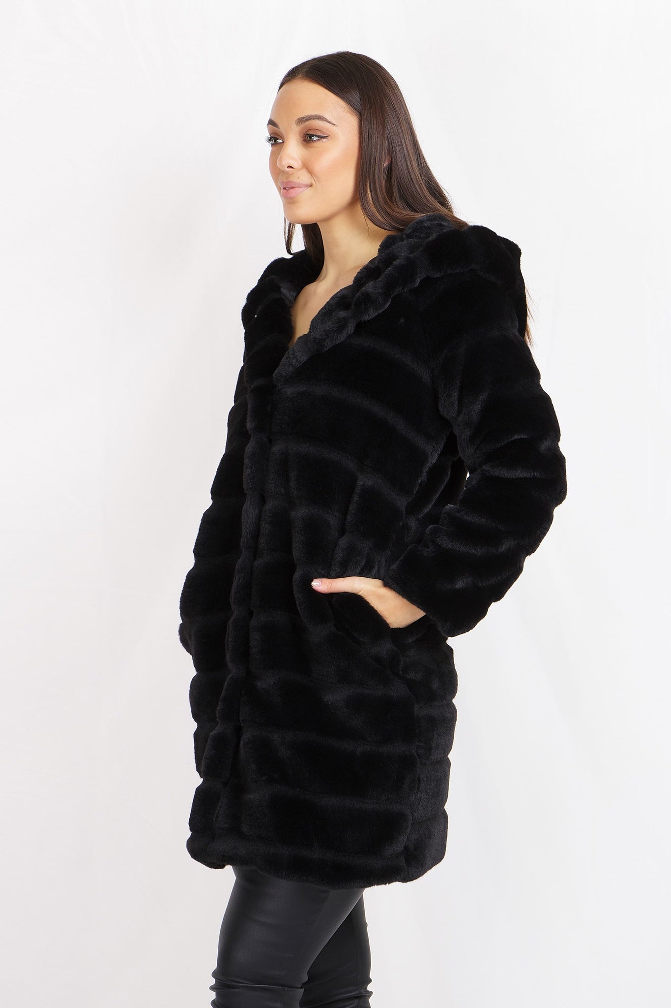 FAUX FUR COAT