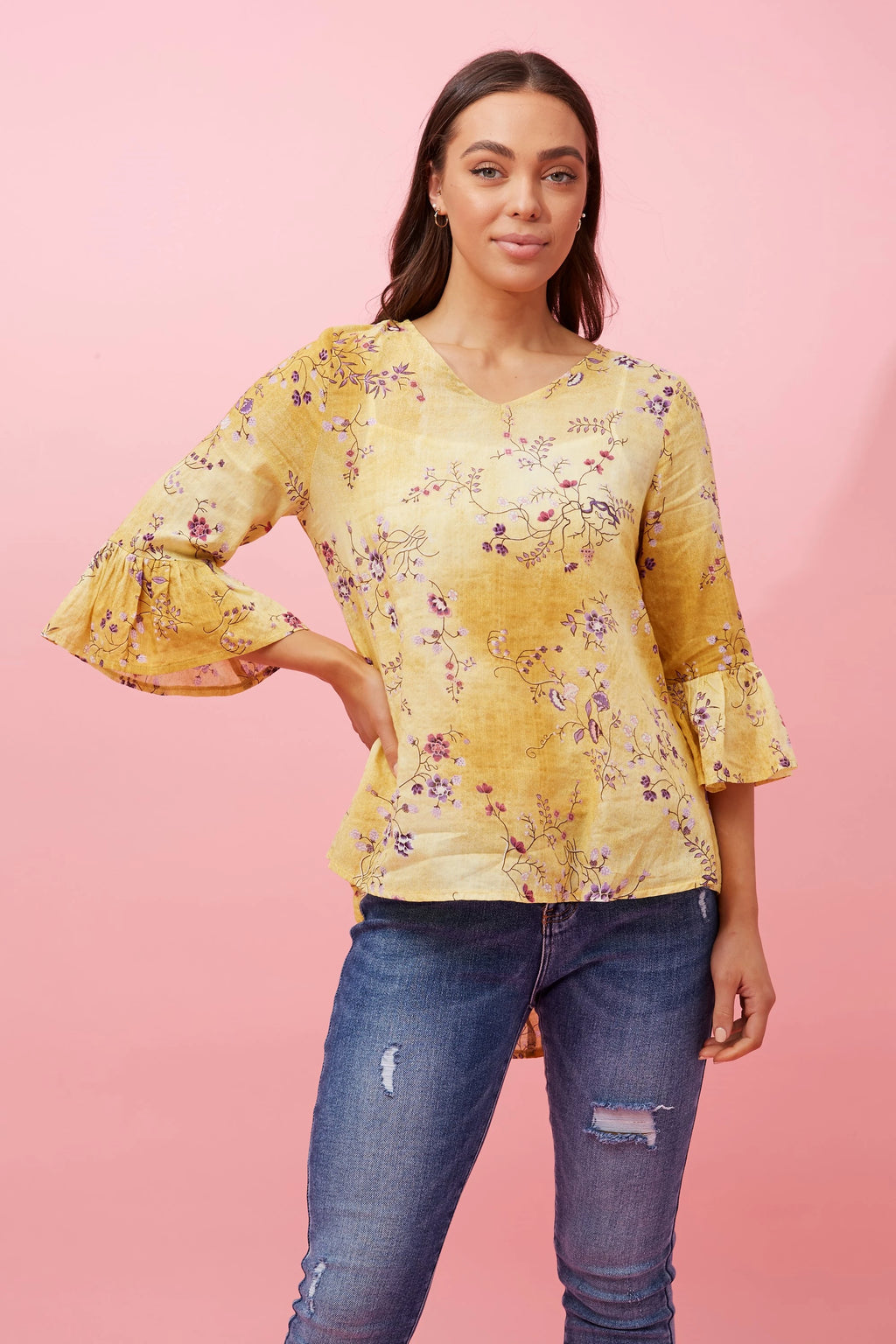 FLUTE SLEEVE FLORAL BLOUSE