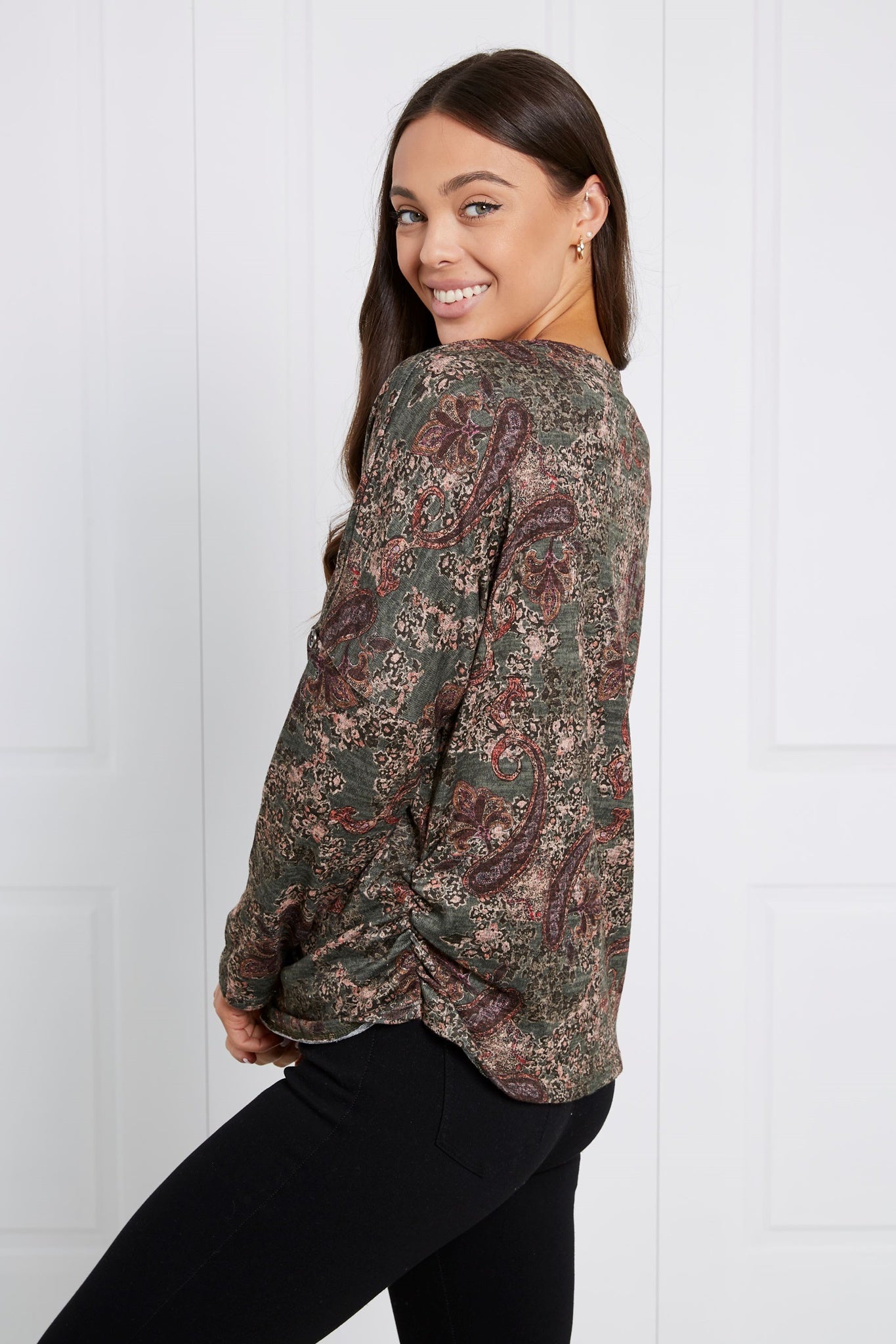 OVERSIZED PAISLEY FLORAL TOP