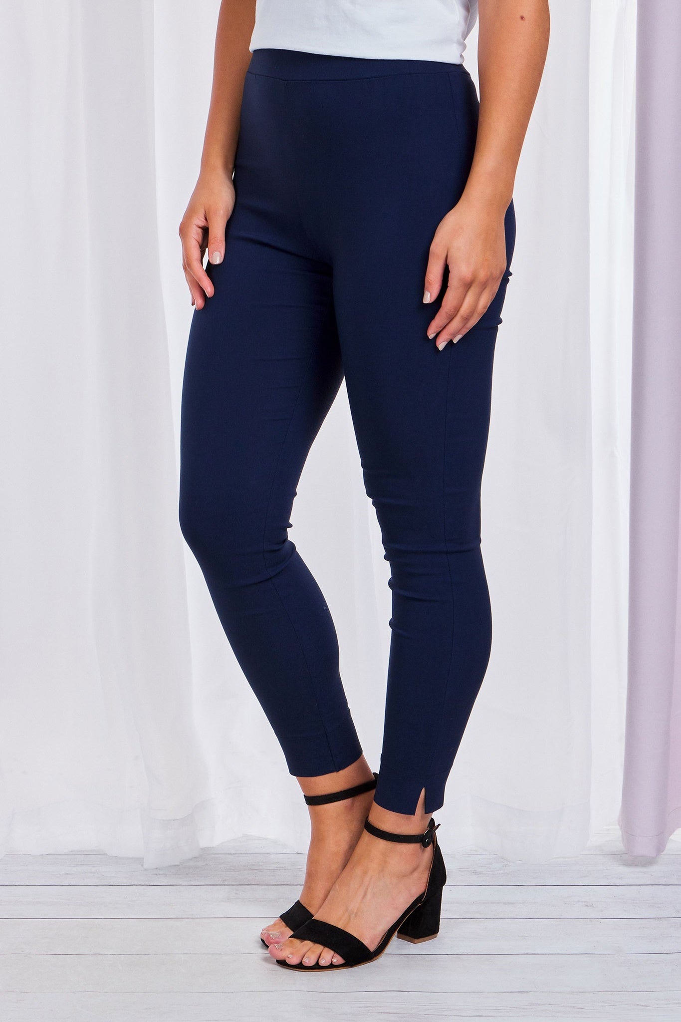 Elastic Waited Slim Leg Trousers