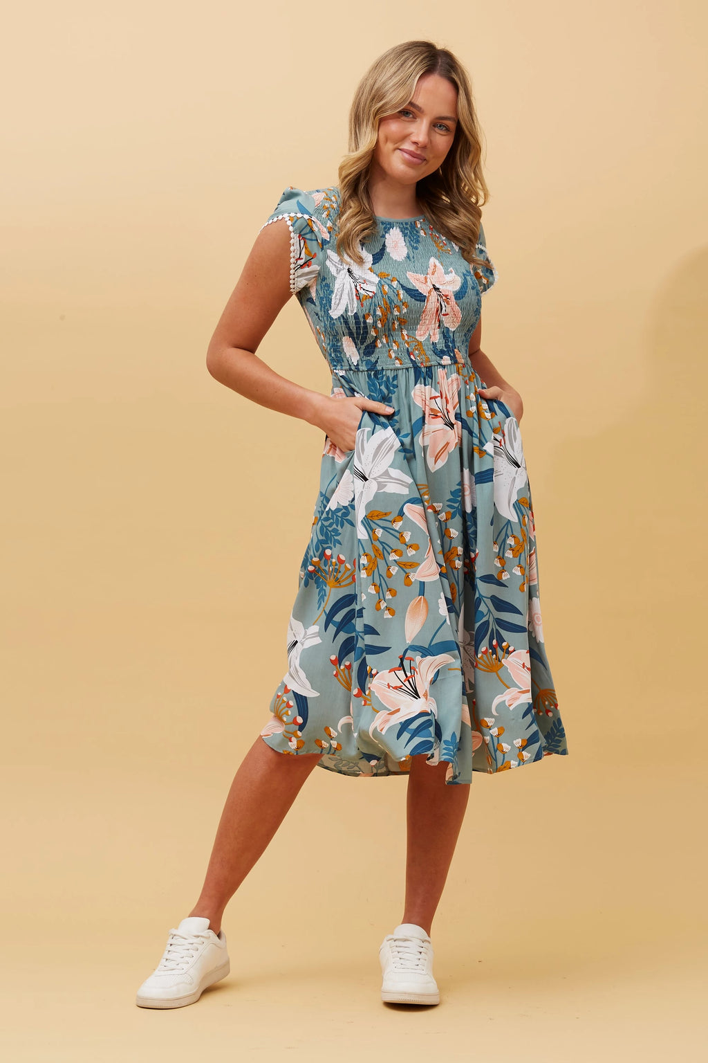 SAMOA SHIRRED FLORAL MIDI DRESS