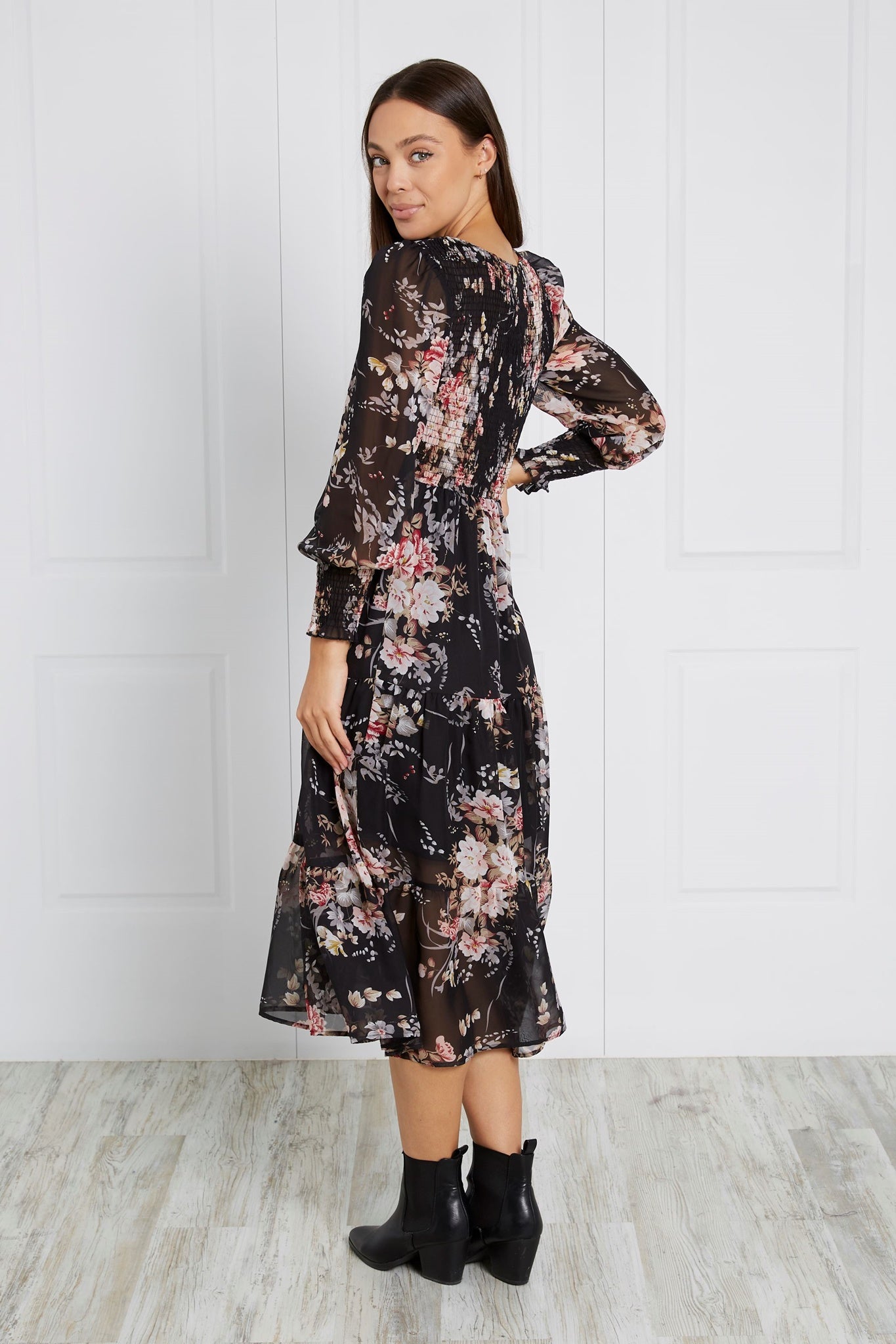 SHIRRED FLORAL MIDI DRESSS