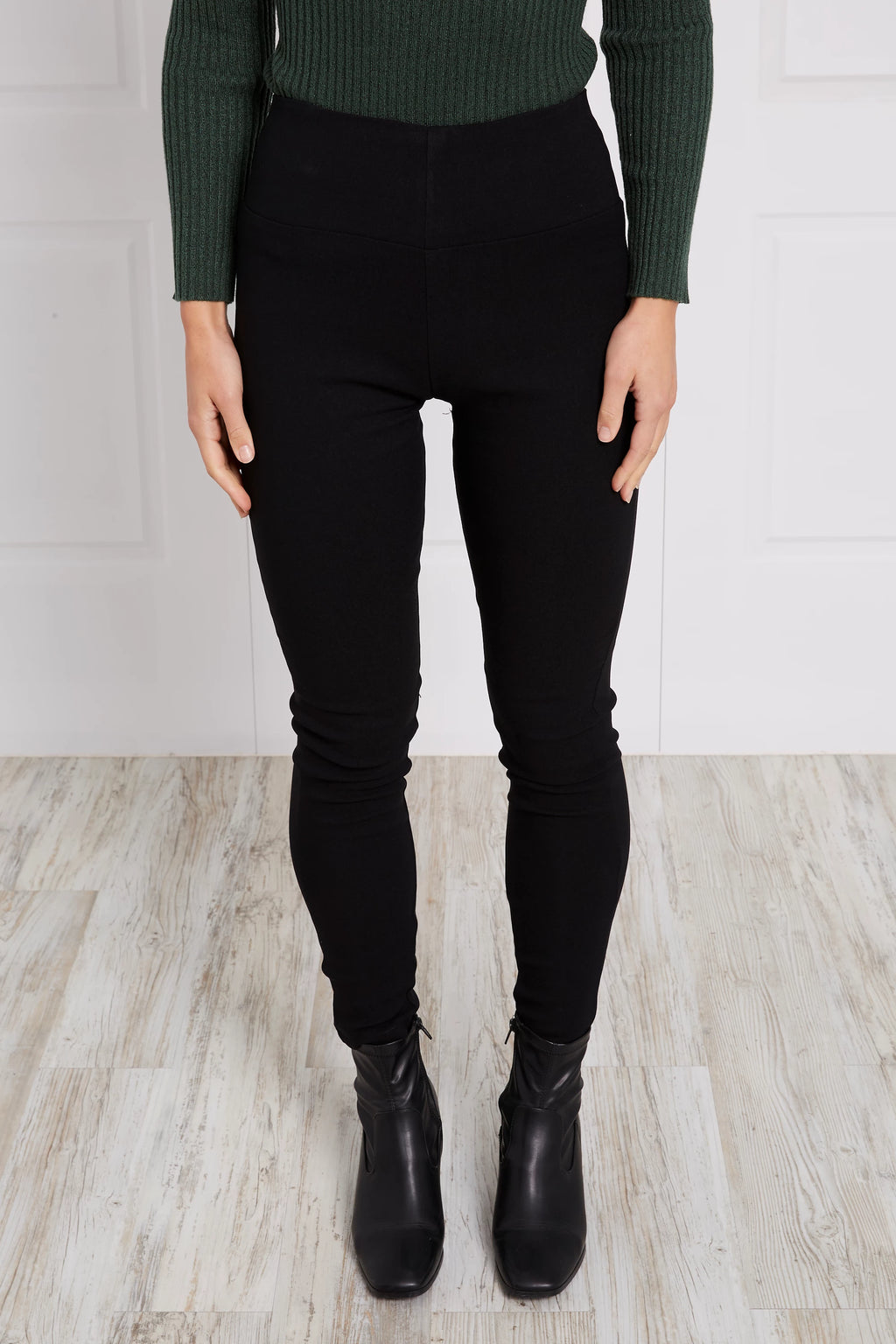 Pants Jeans Carla Milani pants-jeans-carla-milani